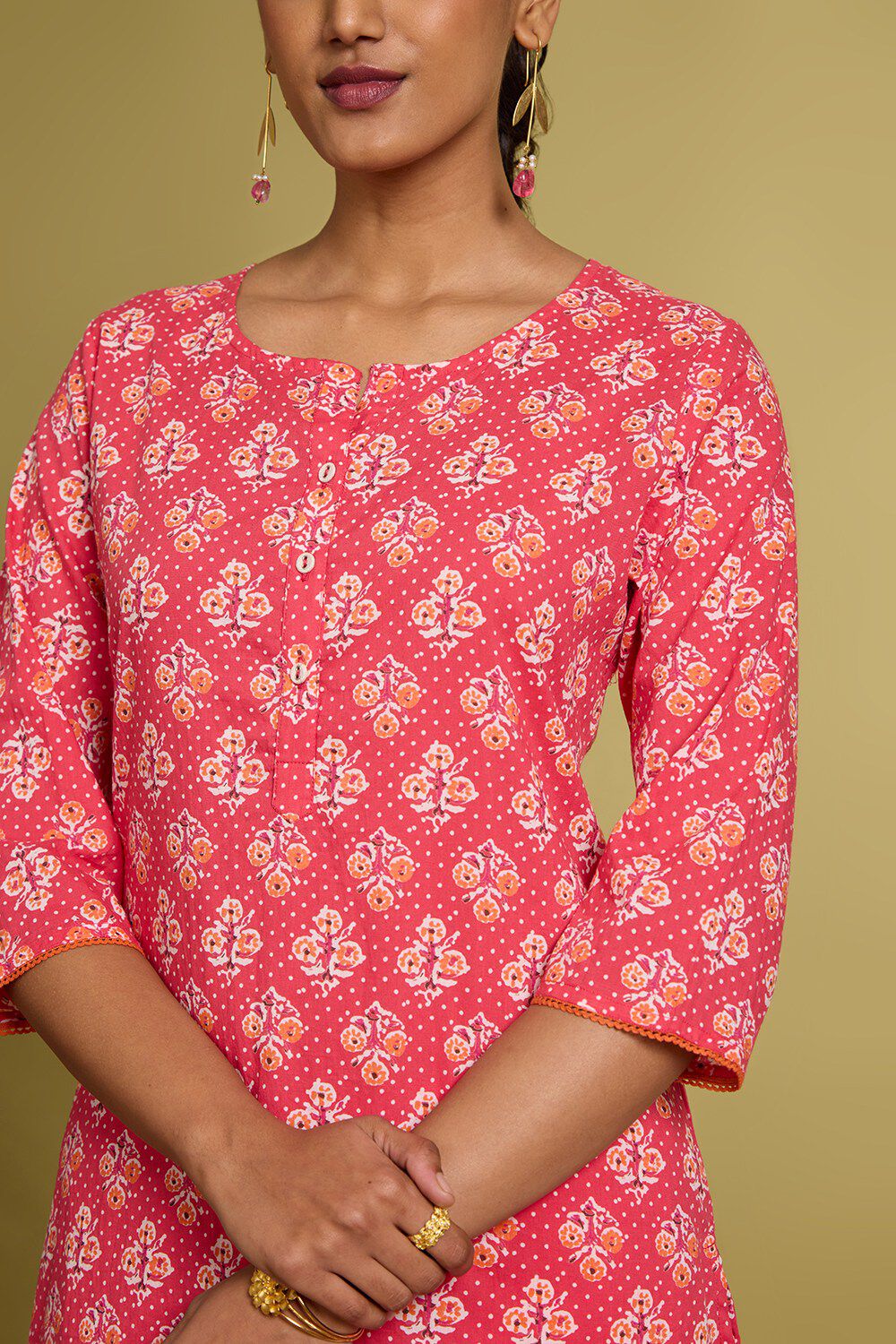 Pink Screen Printed Pure Cotton Kurta Set image number null
