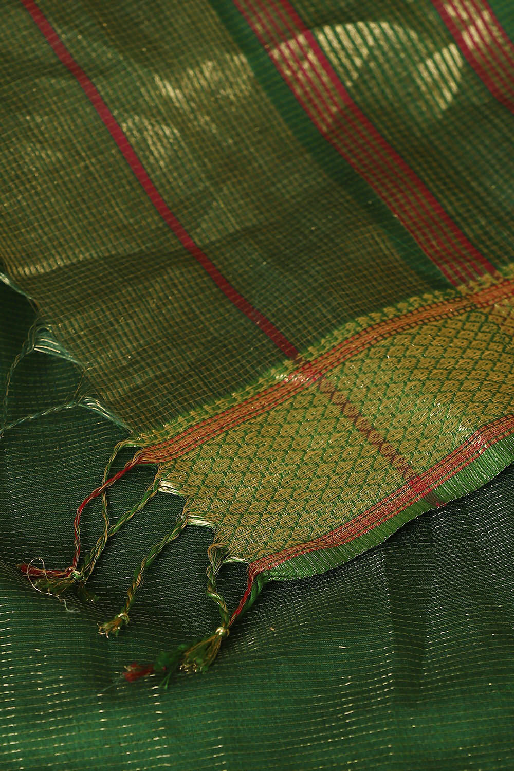 Green Pure Silk Cotton Maheswari Saree image number null