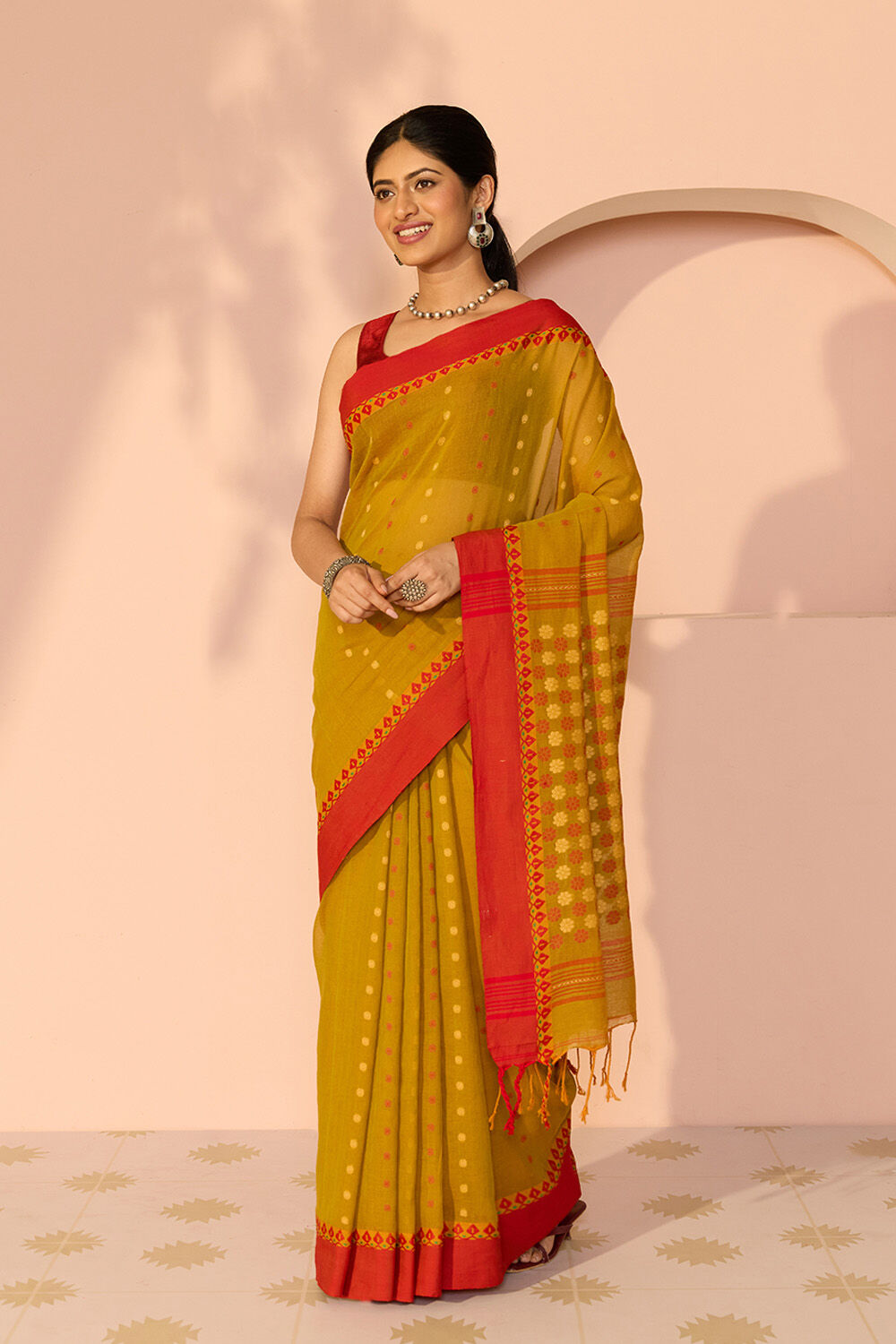 Light Yellow Woven Pure Cotton Bengal Saree image number null