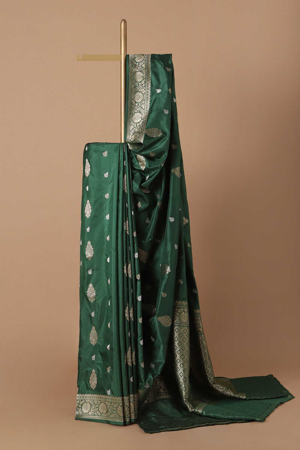 Dark Green Pure Silk Banarasi Saree image number null