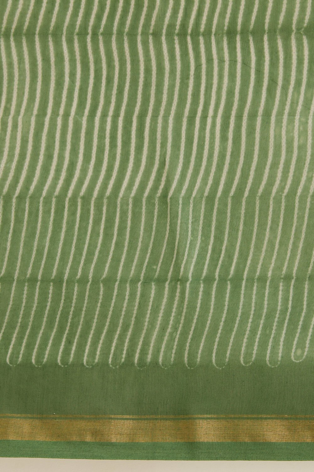 Dark Green Pure Silk Cotton Shibori Saree image number null