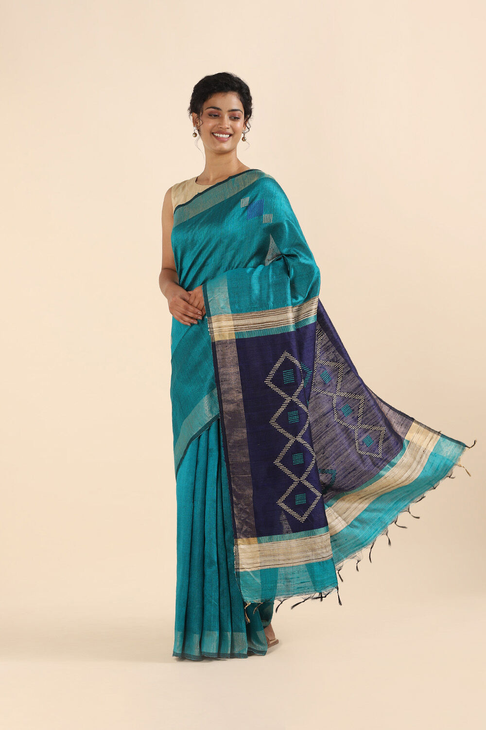 Green Pure Tussar Silk Bhagalpuri Saree image number null