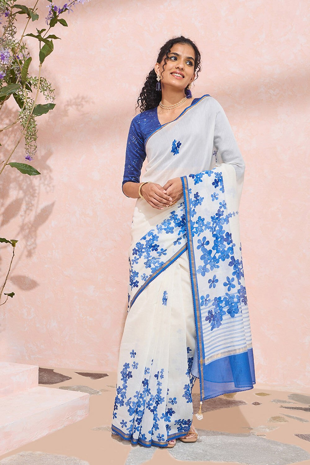 Off White Pure Silk Cotton Printed Embroidery Saree image number null