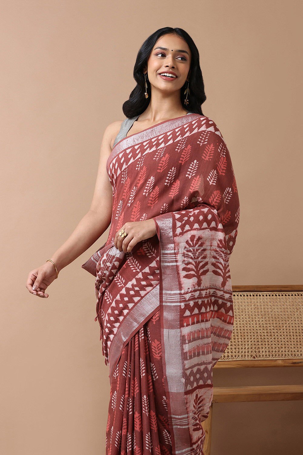 Dark Red Cotton Viscose Contemporary Block Printed Saree image number null