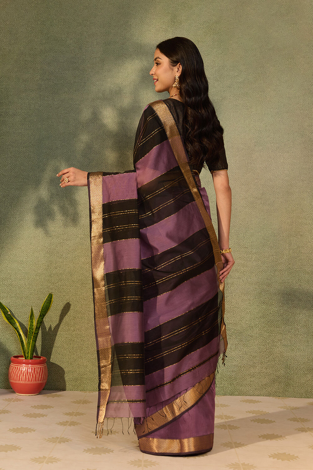 Light Violet Woven Pure Silk Cotton Maheshwari Saree image number null