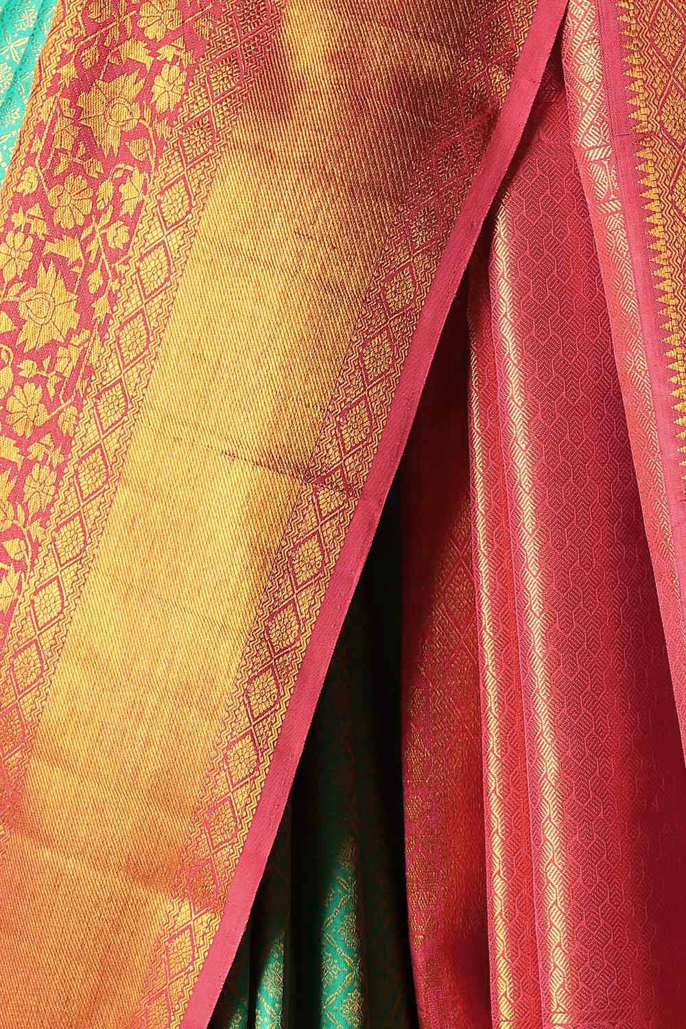 Green Pure Silk Kanjivaram Saree image number null