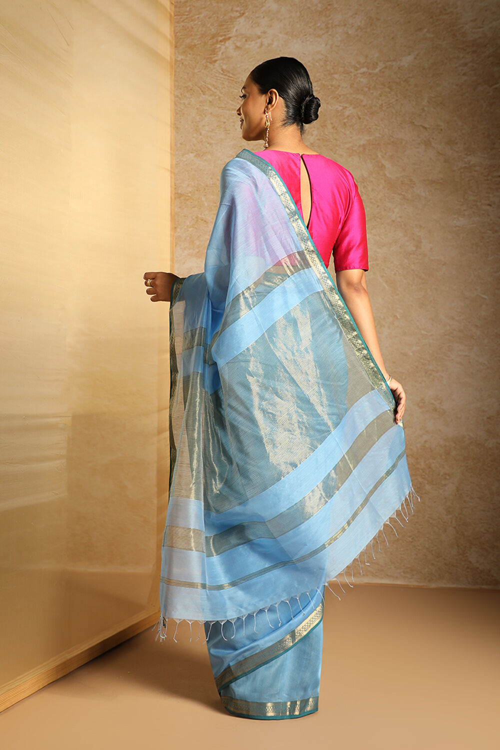 Blue Woven Pure Silk Cotton Maheswari Saree image number null