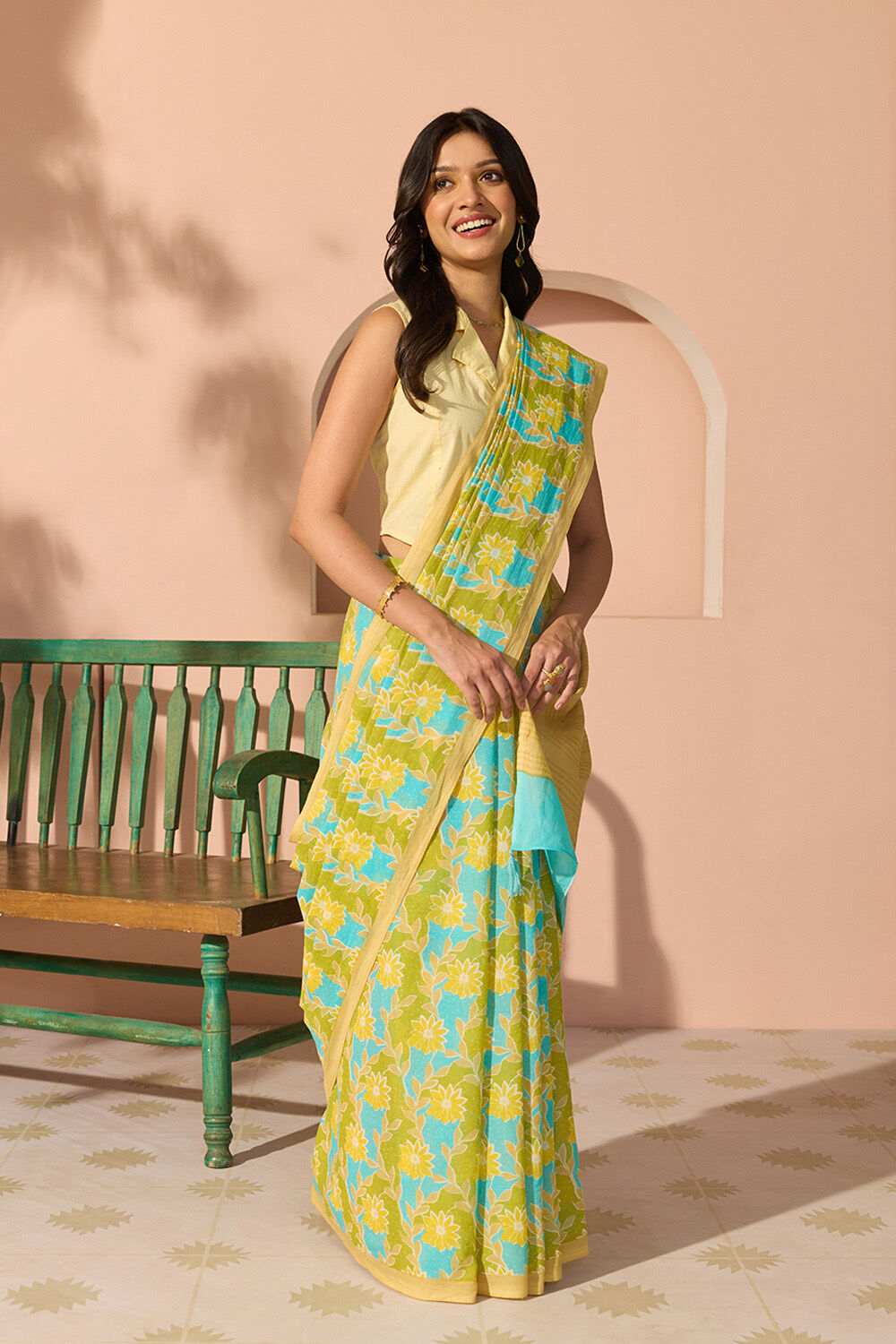 Green Bengal Screen Printed Pure Cotton Mulmul Saree image number null