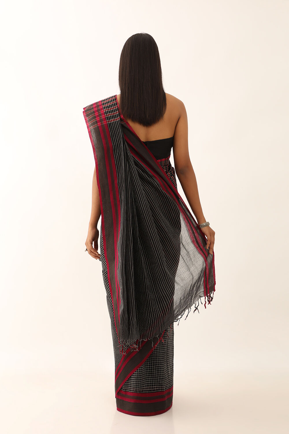 Black Pure Cotton Woven Narayanpet Saree image number null