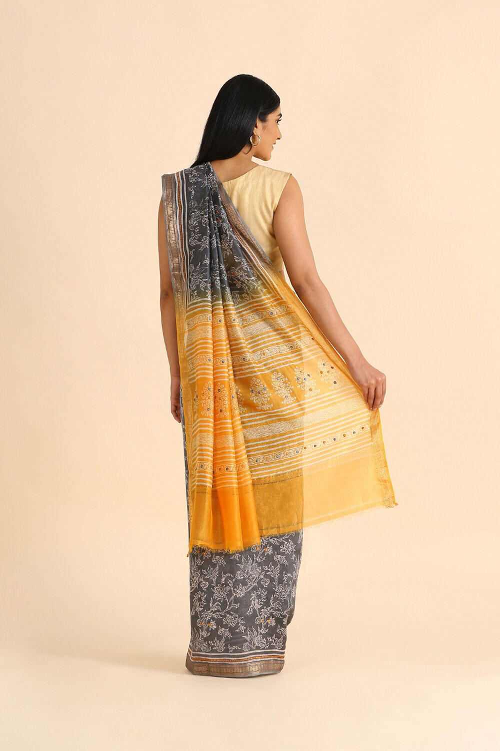 Grey Embroidered Pure Silk Cotton Saree image number null