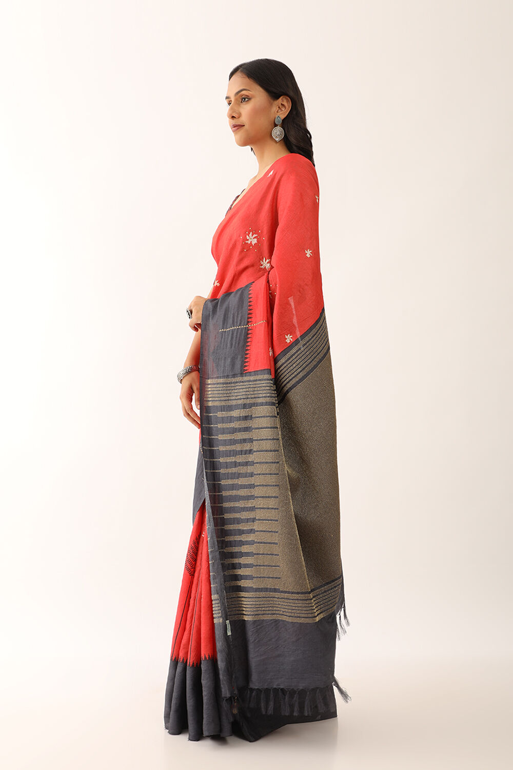 Red Block Printed Pure Tussar Silk Saree image number null