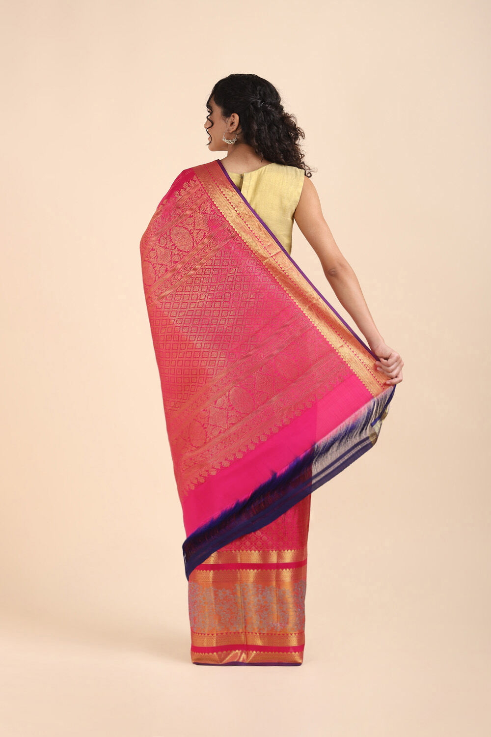 Dark Pink Pure Silk Kanjivaram Saree image number null