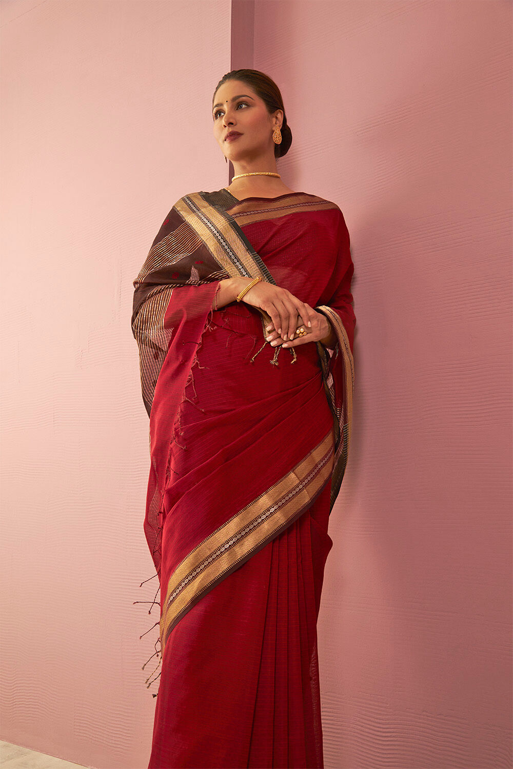 Red Woven Pure Silk Cotton Maheshwari Saree image number null