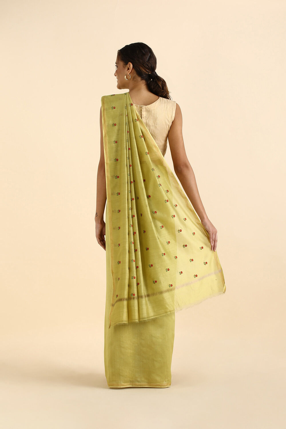Green Pure Silk Cotton Embroidered Saree image number null