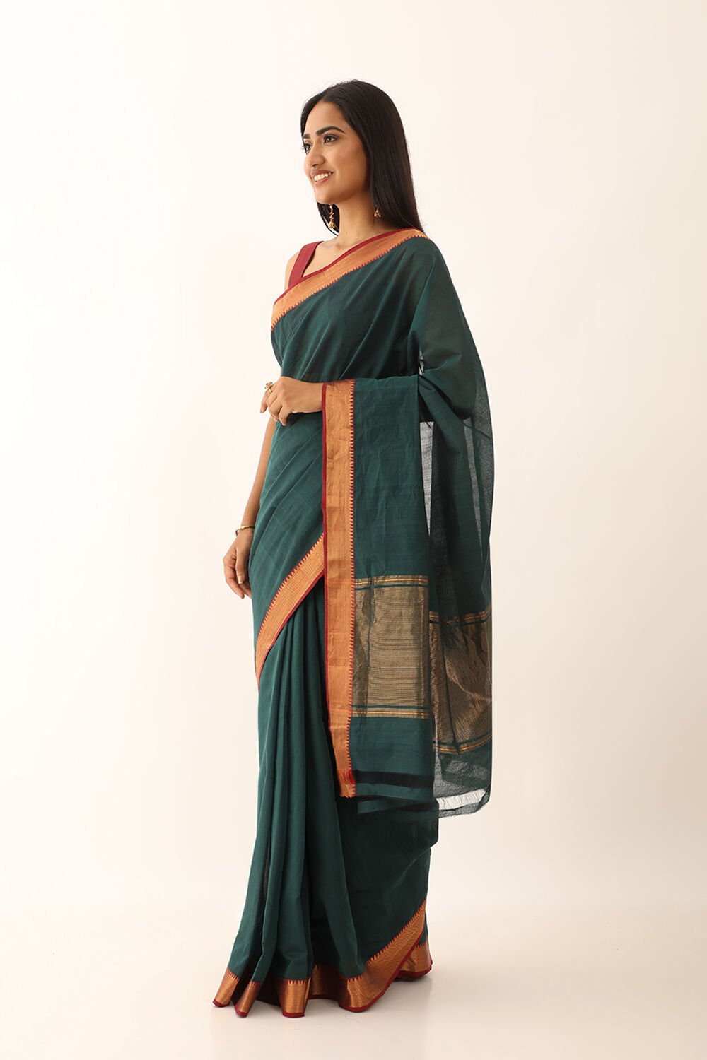 Dark Green Pure Cotton Woven Mangalgiri Saree image number null