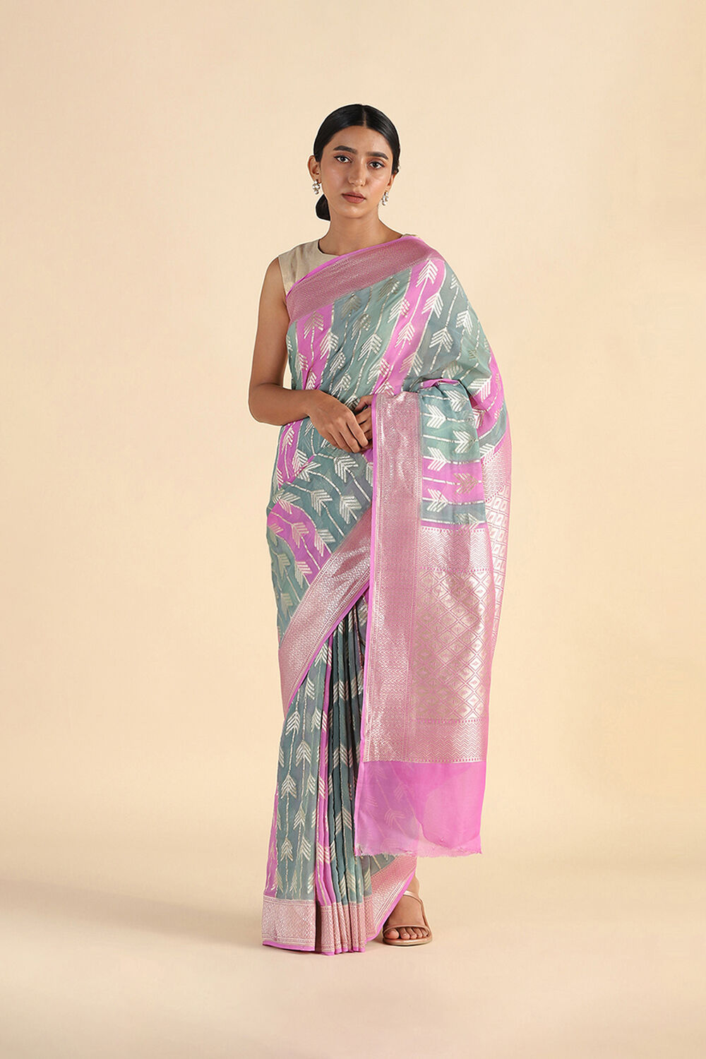 Grey Handwoven Banarasi Pure Georgette Saree image number null