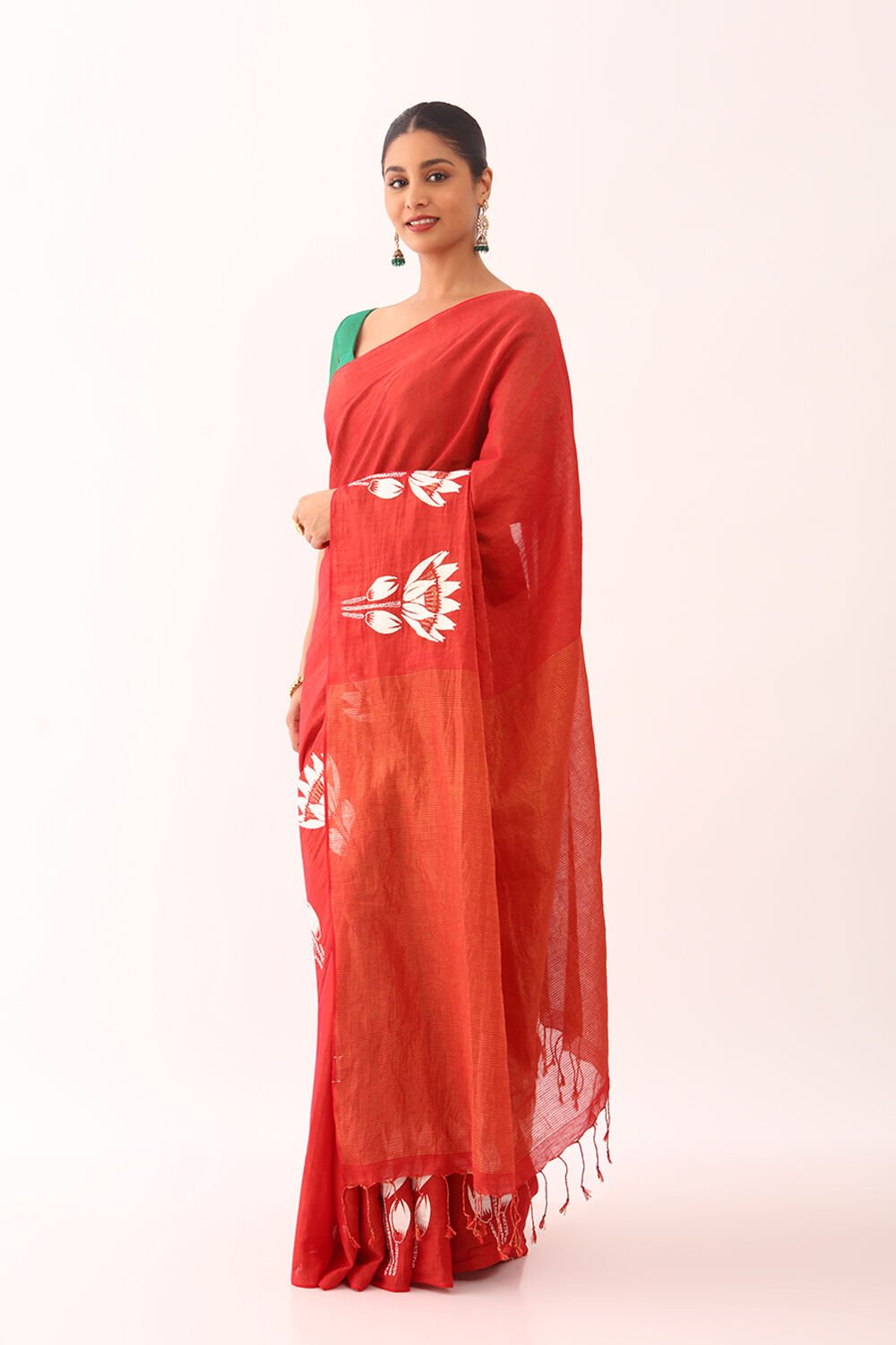 Red Applique Pure Cotton Bengali Saree image number null