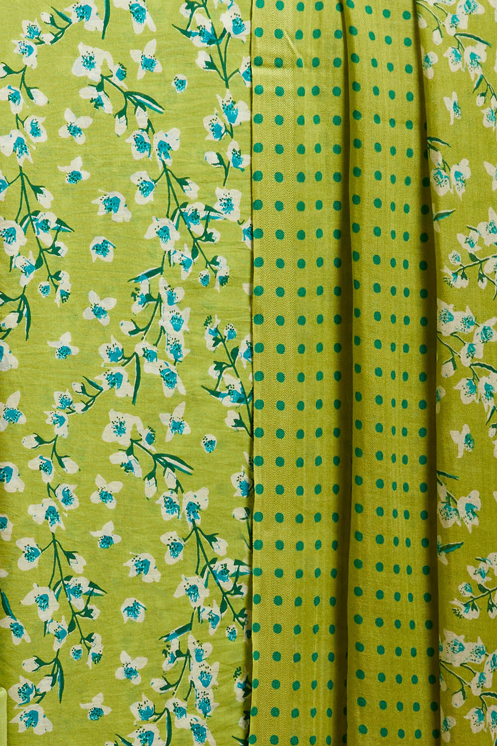 Green Screen Printed Pure Cotton Unstitched Suit Set image number null