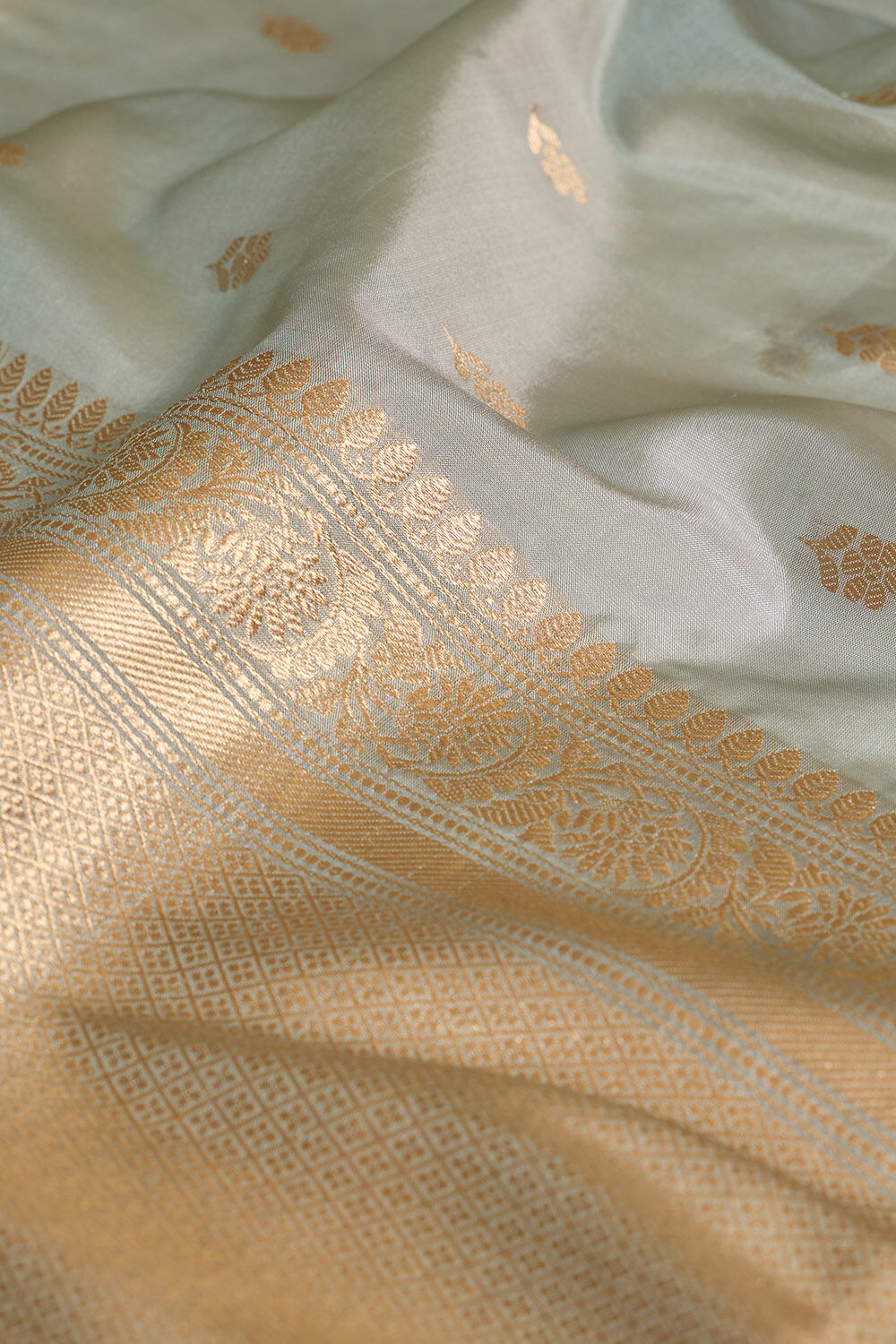 Grey Silk Viscose Cutwork Banarasi Saree image number null