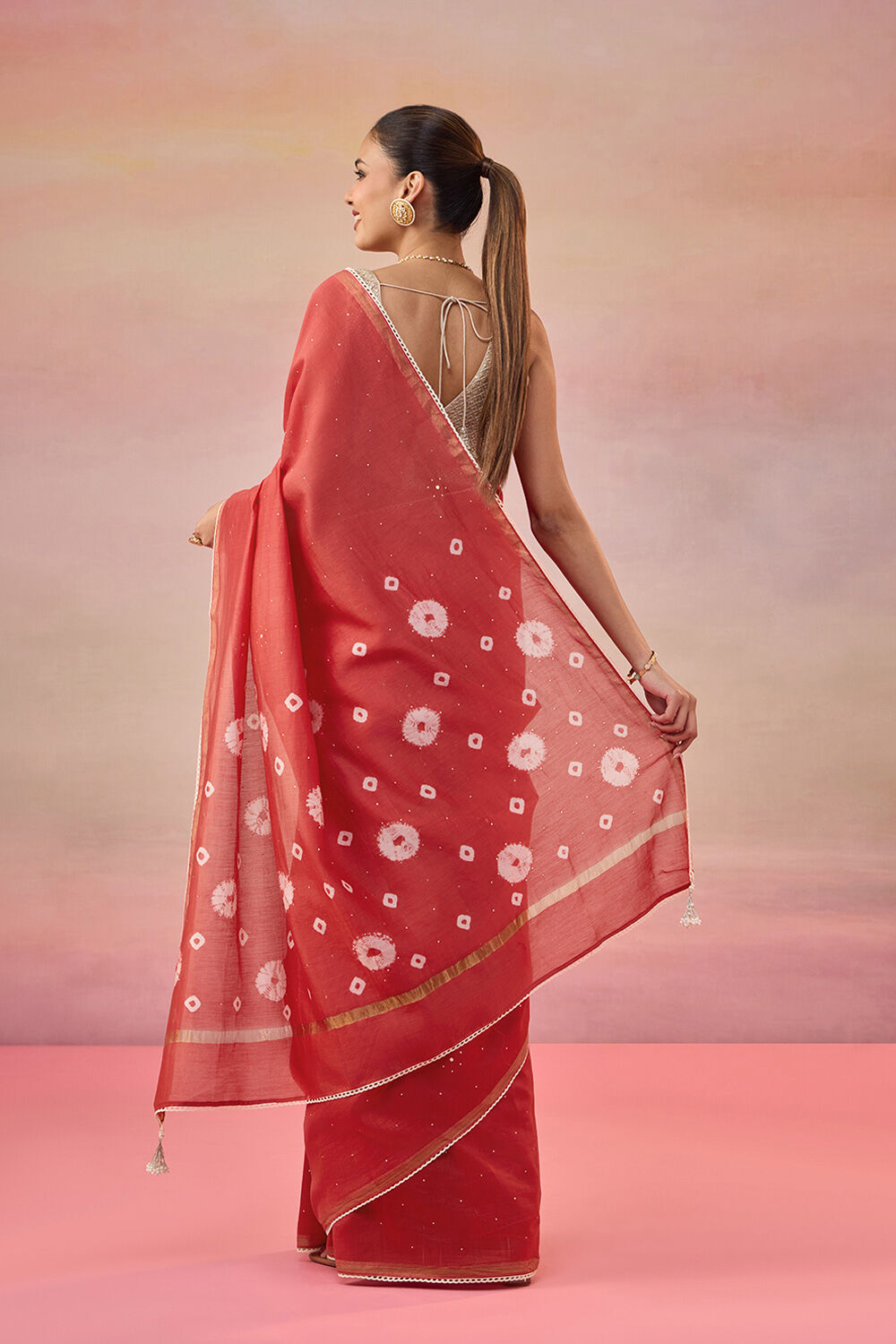 Red Gujarat Pure Silk Cotton Mukaish Saree image number null