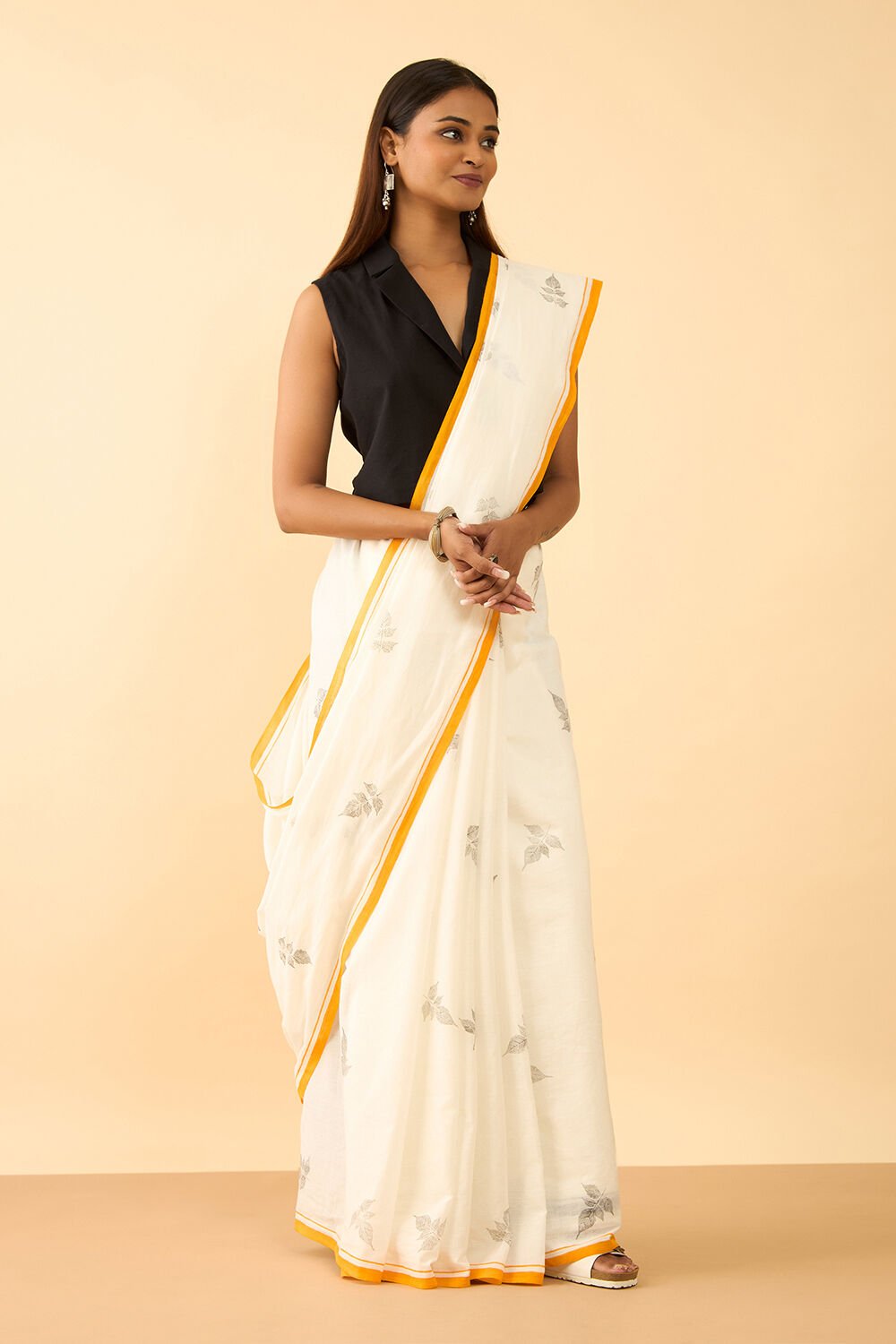 Off White Maharashtra Printed Khadi Cotton Saree image number null