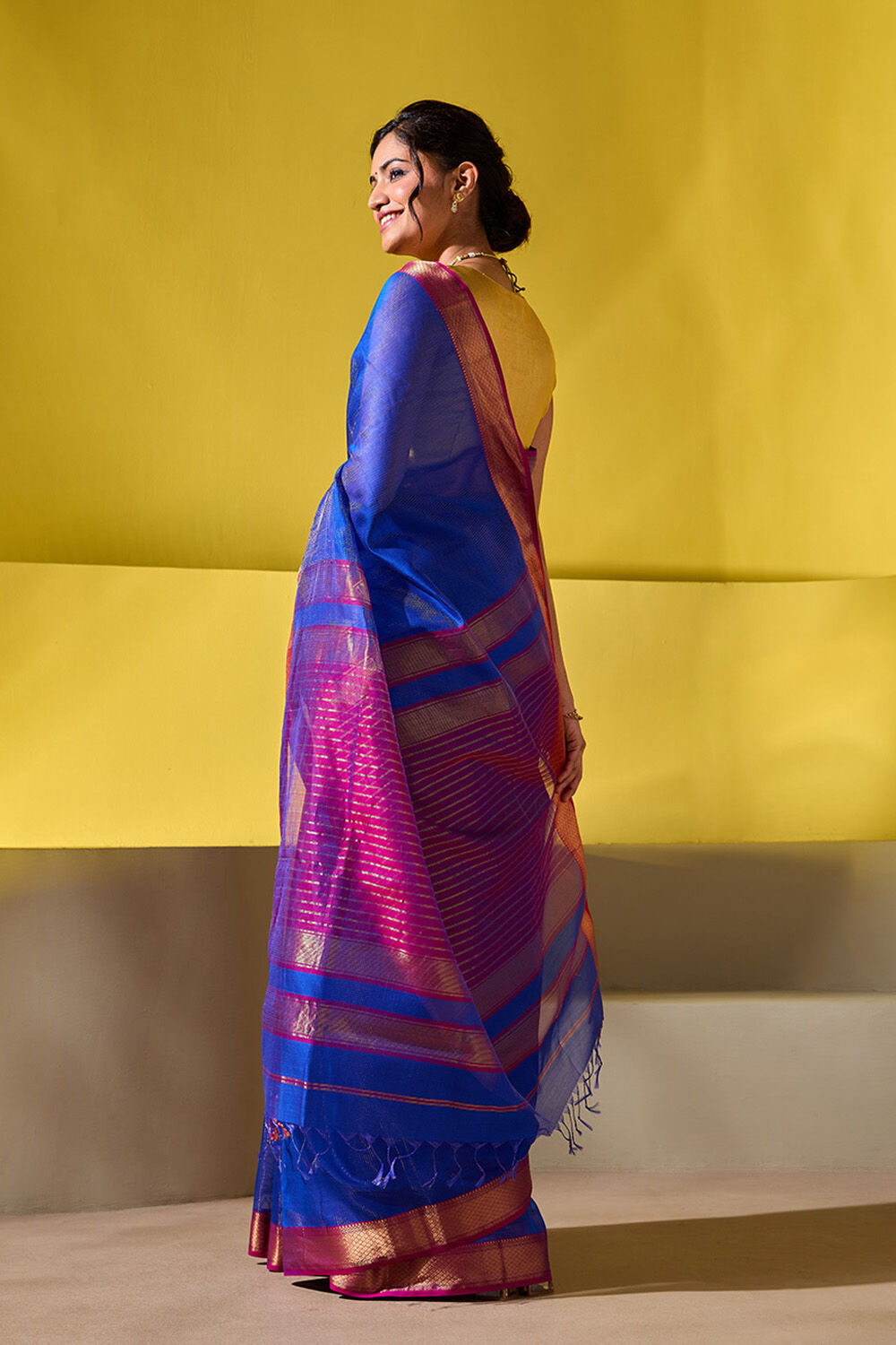 Blue Woven Pure Silk Cotton Maheshwari Saree image number null