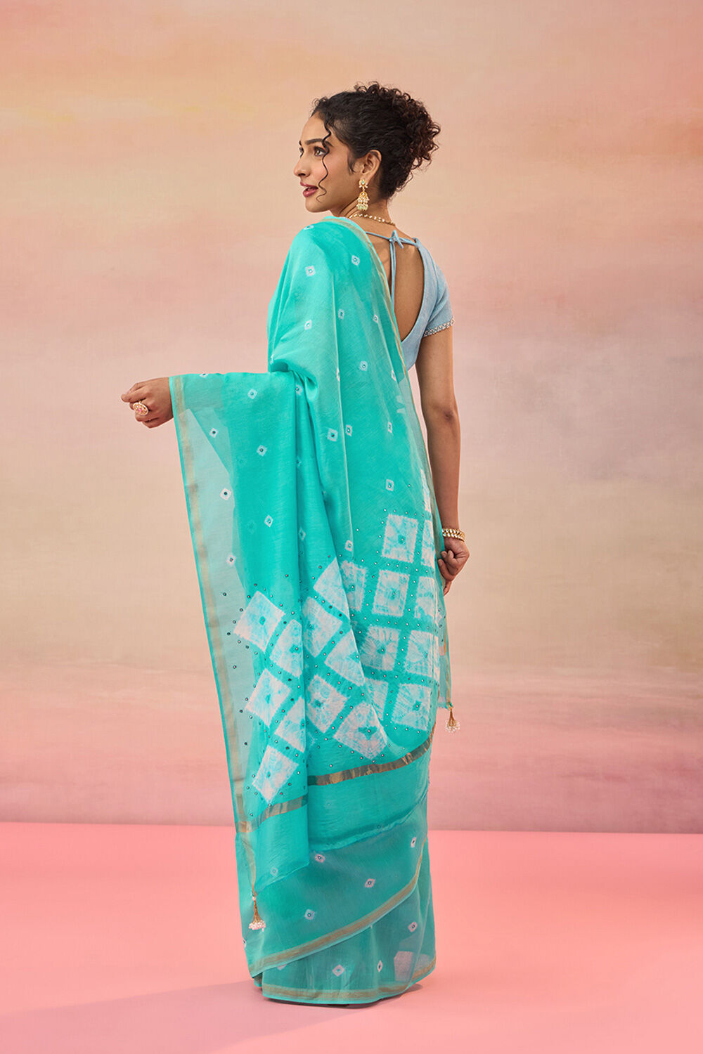 Light Blue Gujarat Pure Silk Cotton Tie & Dye Bandhni Saree image number null