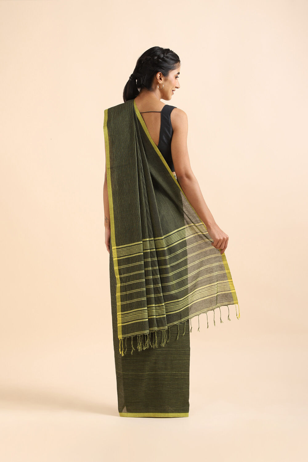 Green Pure Cotton Bengal Saree image number null