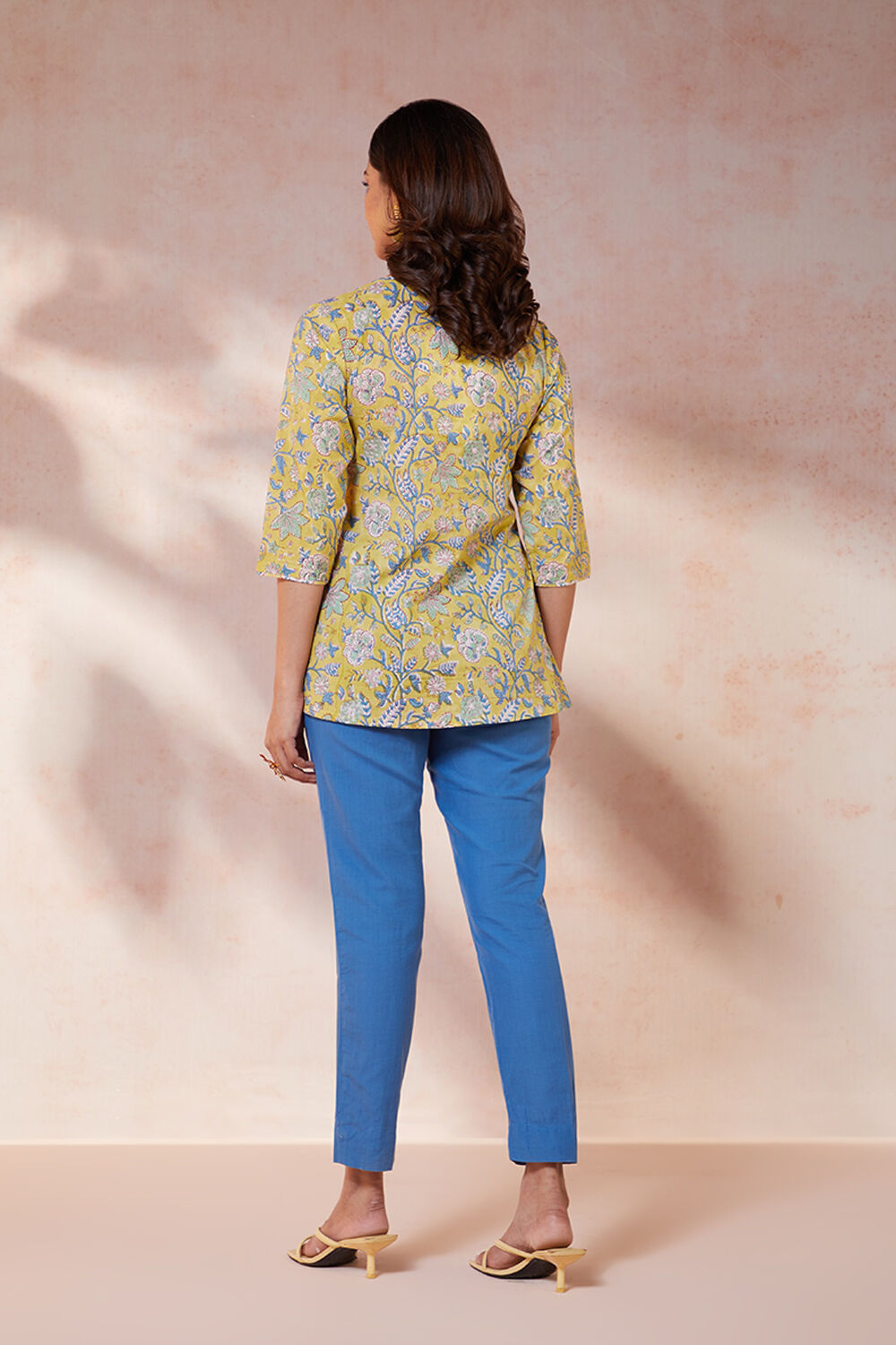 Yellow Pure Cotton Sanganeri Short Top image number null