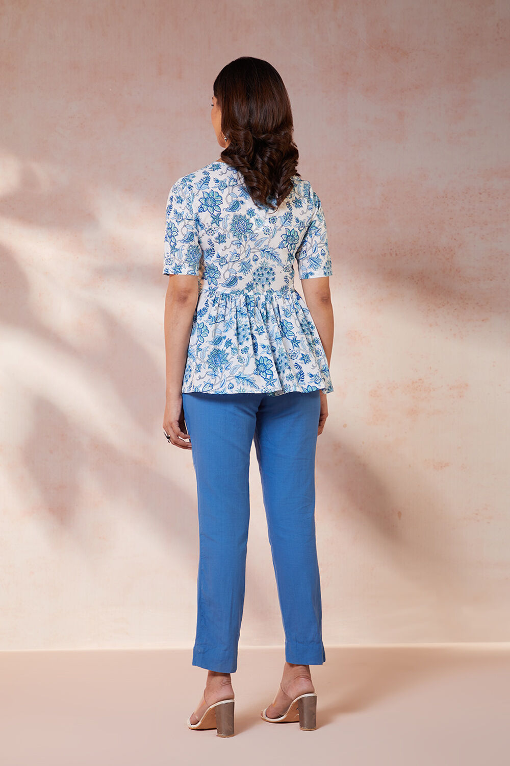 Off White Pure Cotton Printed Sanganeri Short Top image number null