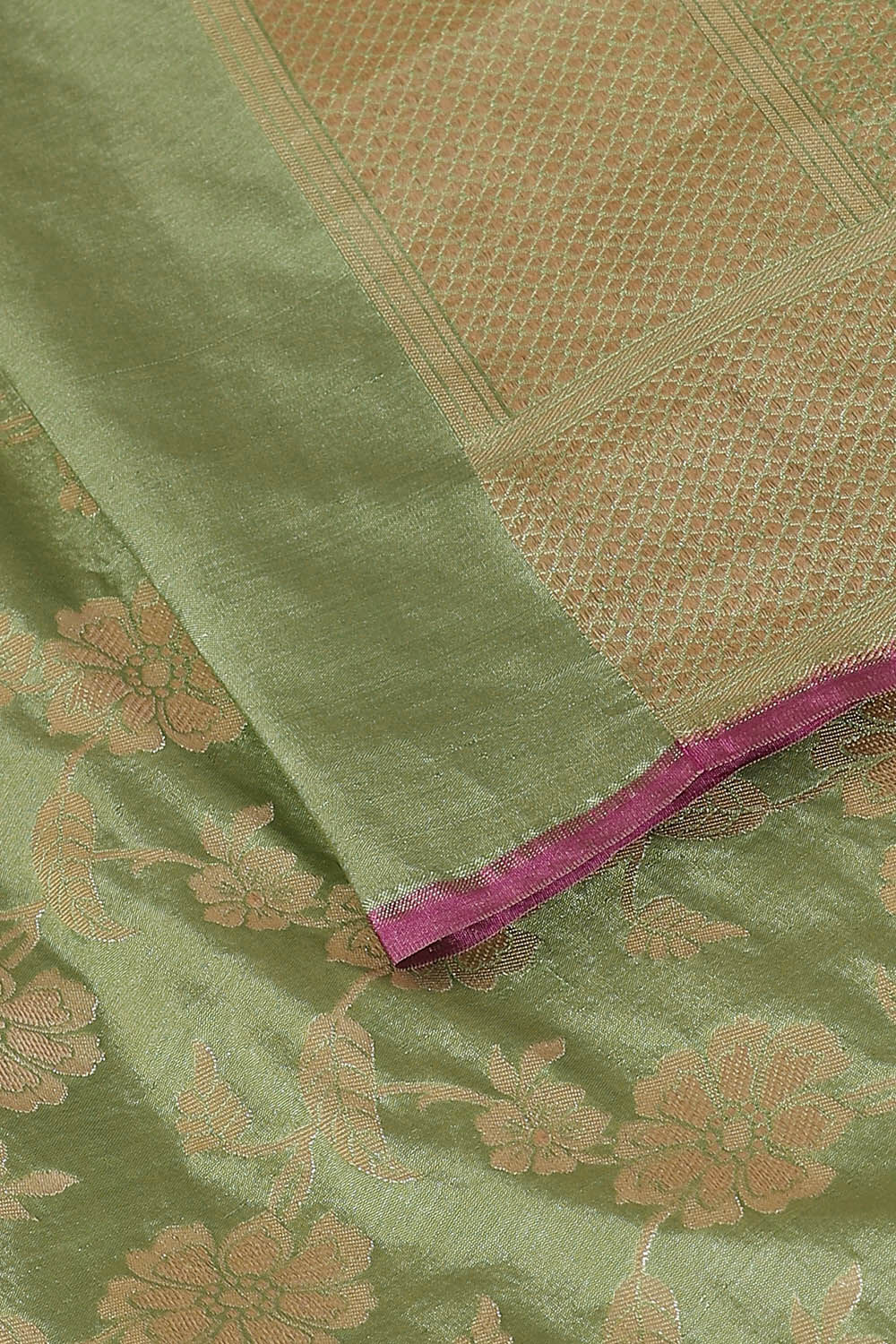 Green Pure Silk Banarasi Saree image number null