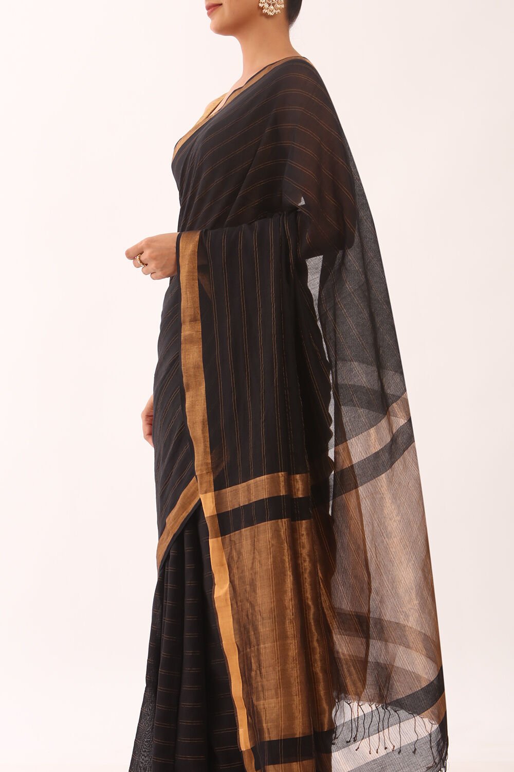 Black Woven Pure Silk Cotton Bengali Saree image number null