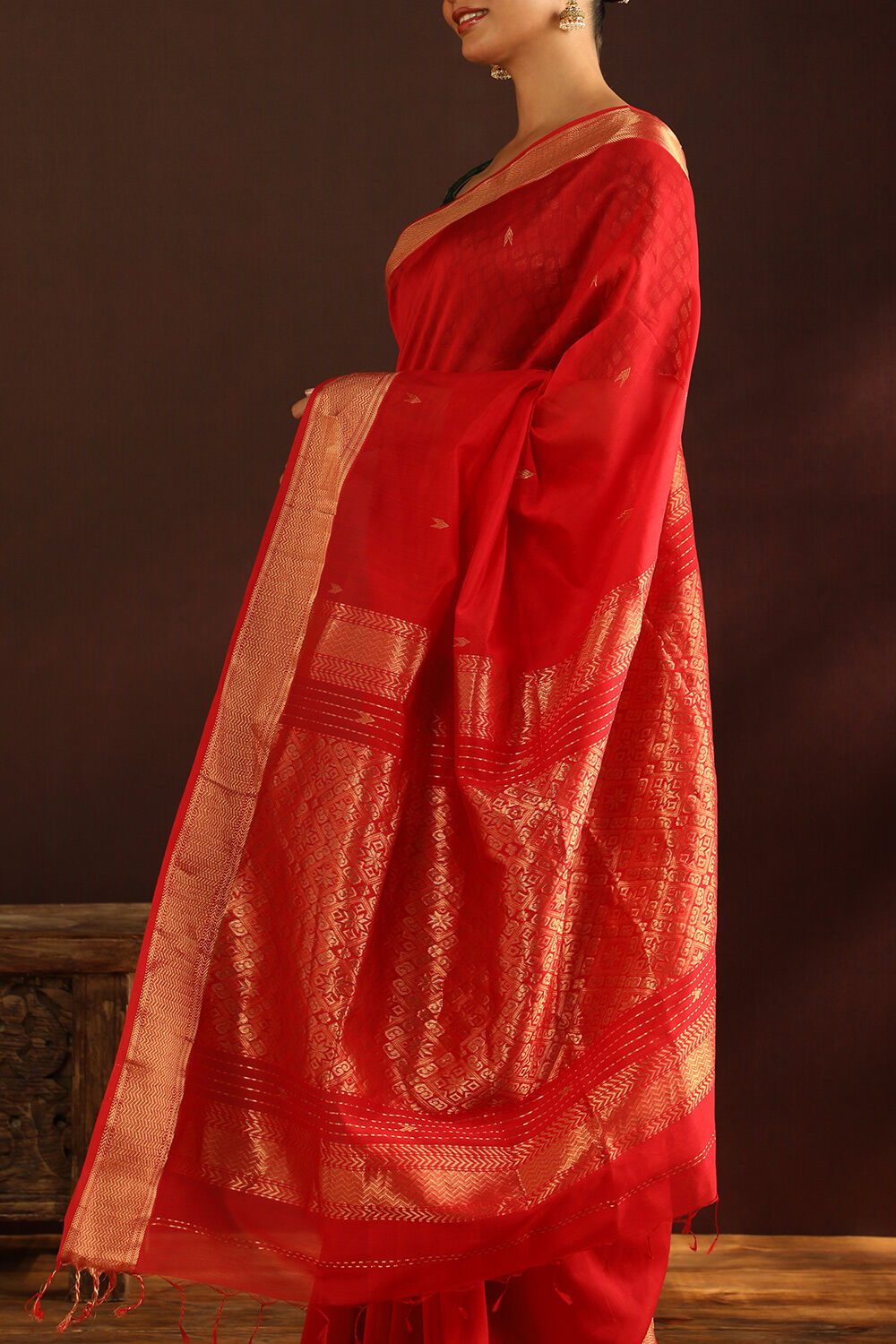 Dark Red Pure Silk Cotton Woven Maheswari Saree image number null