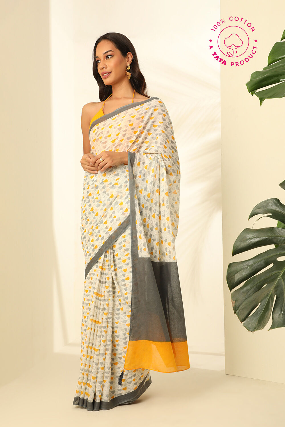Off White Pure Cotton Mulmul Printed Bengali Saree image number null