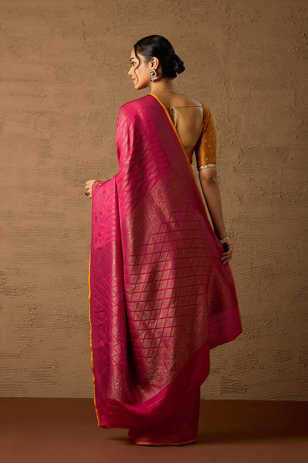 Pink Woven Pure Silk Crepe Saree image number null