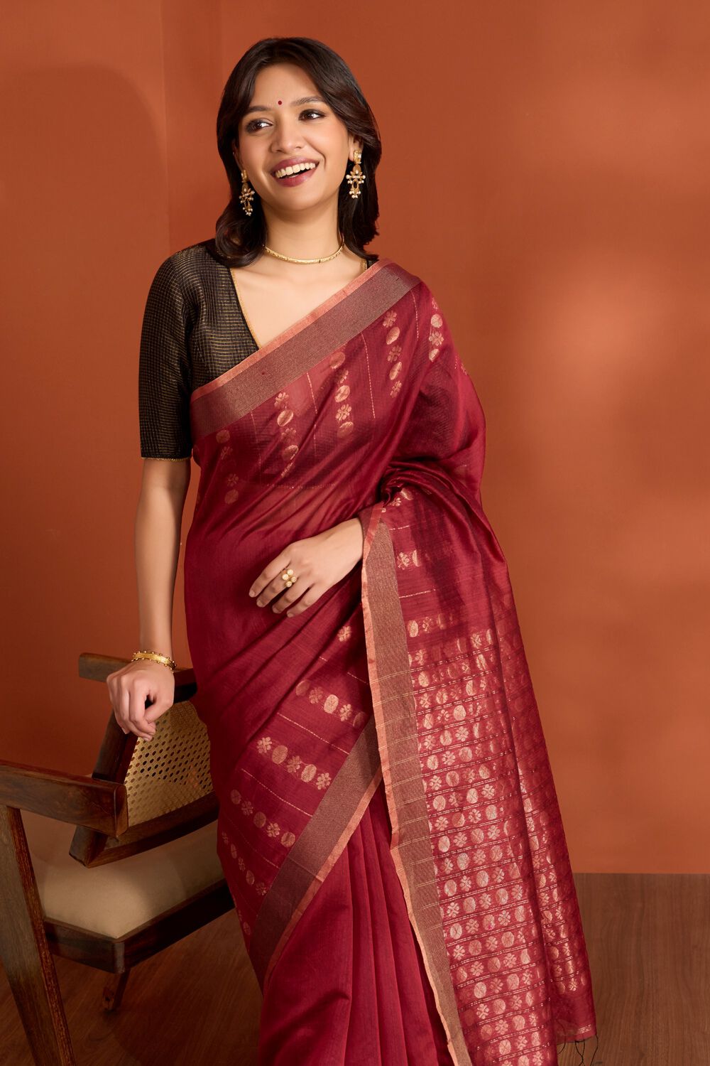 Red Pure Silk Cotton Bengal Woven Saree image number null