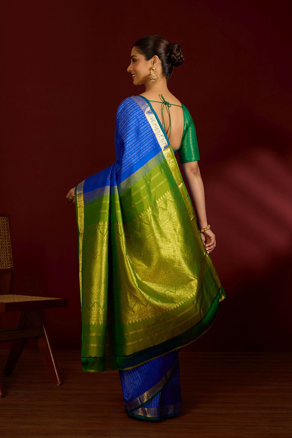Blue Pure Silk Woven Kanjivaram Saree image number null