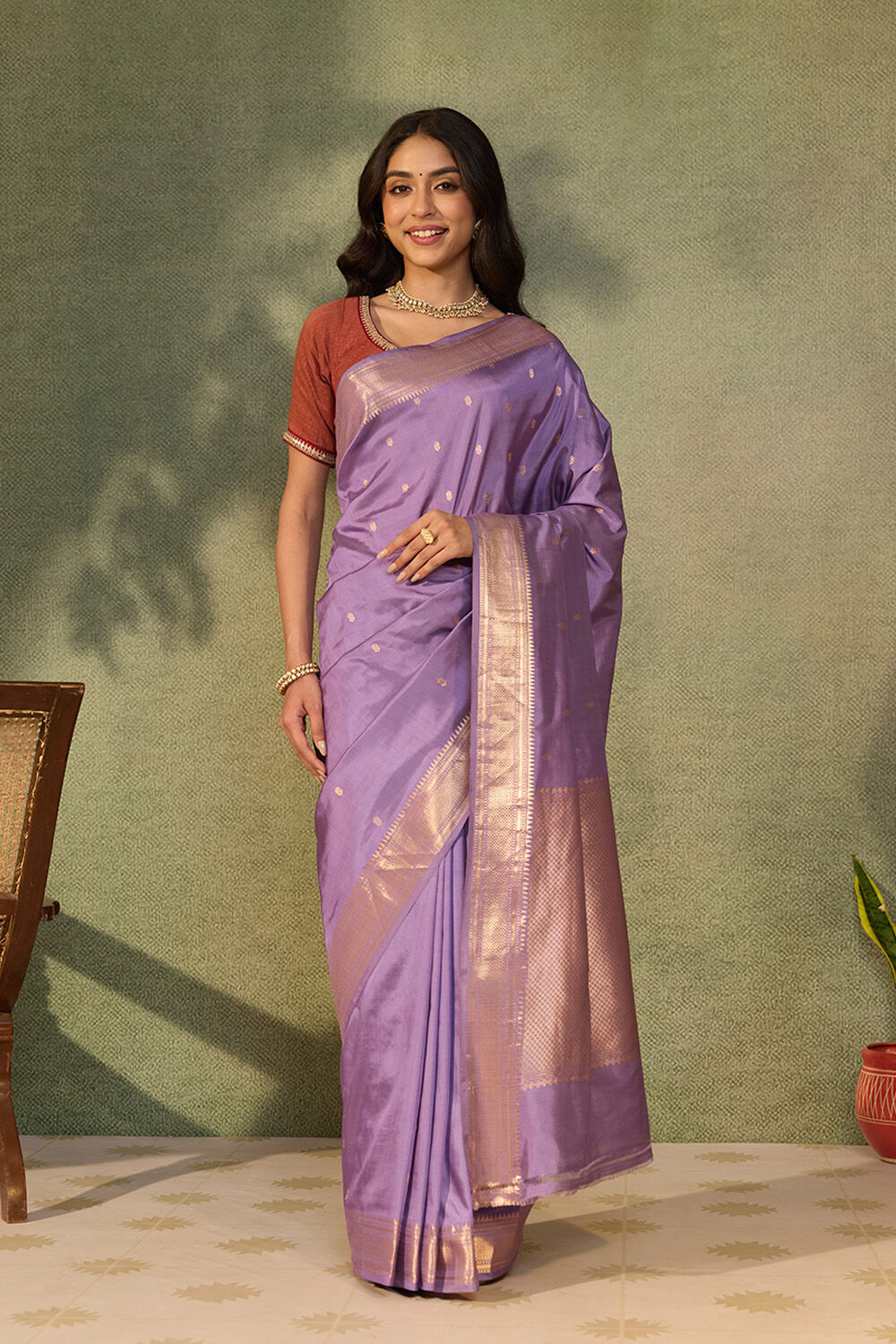 Lavender Silk Viscose Cutwork Banaras Inspired Design Saree image number null