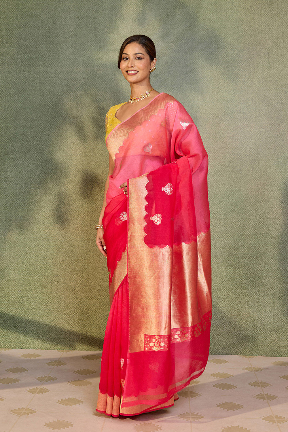 Pink Pure Silk Organza Kadwa Banarasi Saree image number null