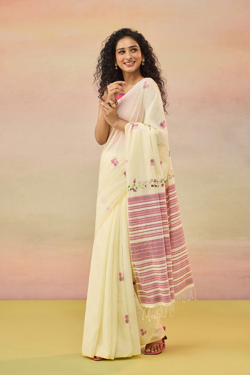 Light Yellow Bengal Pure Cotton Jamdani Saree image number null