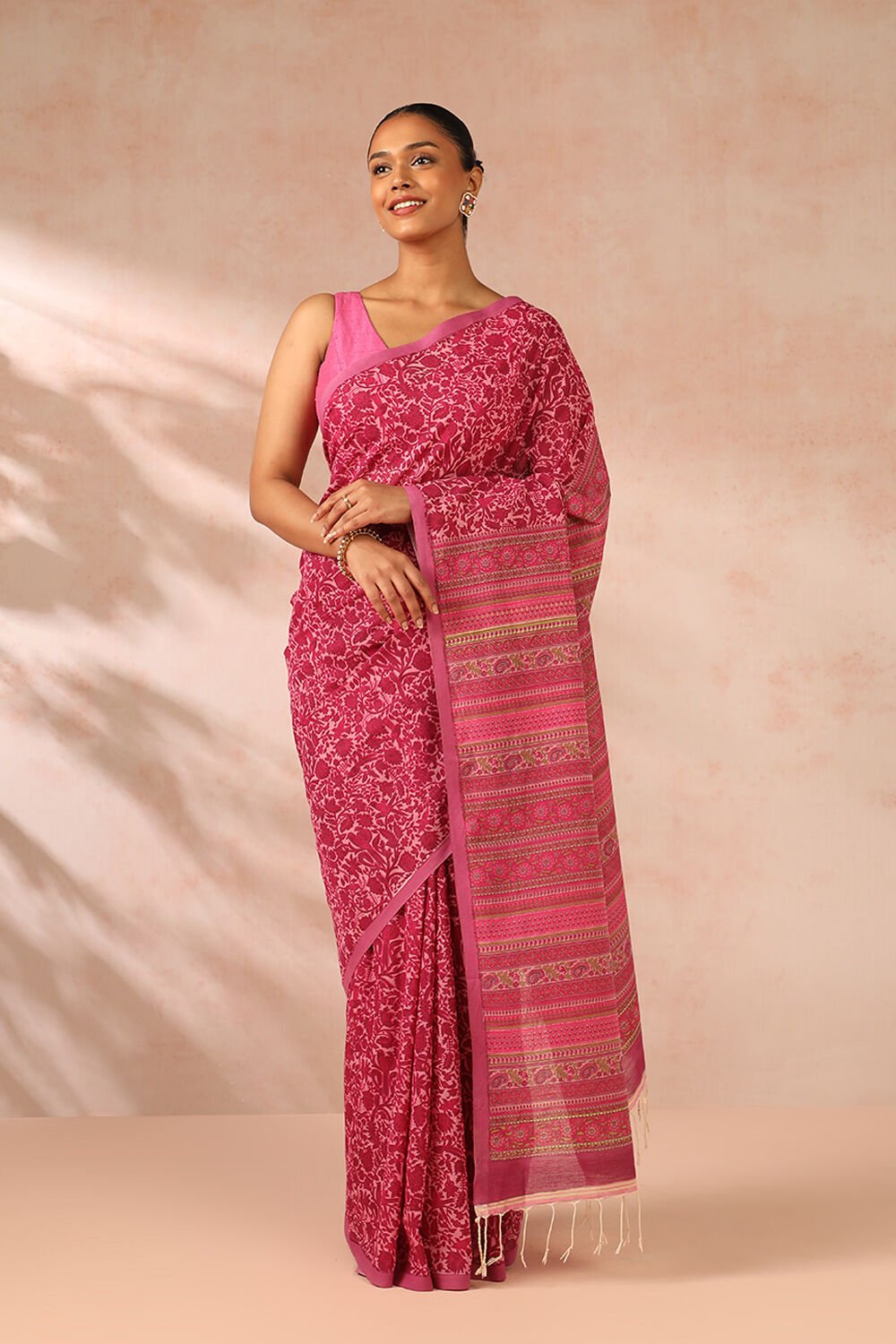 Pink Printed Bengal Pure Cotton Saree image number null