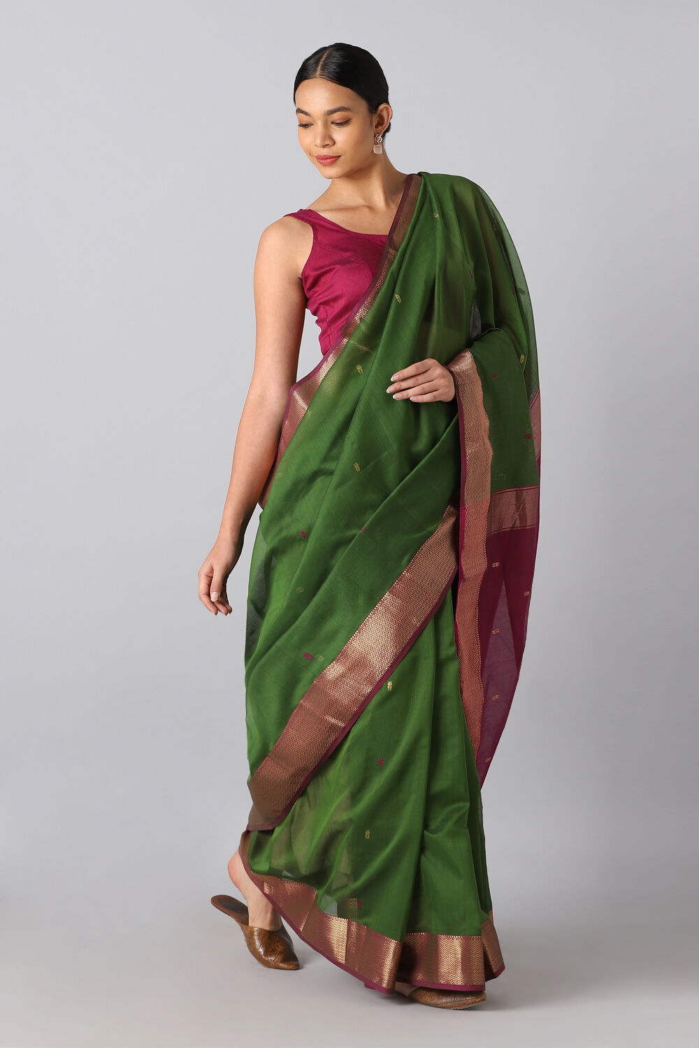 Dark Green Pure Silk Cotton Maheswari Saree image number null
