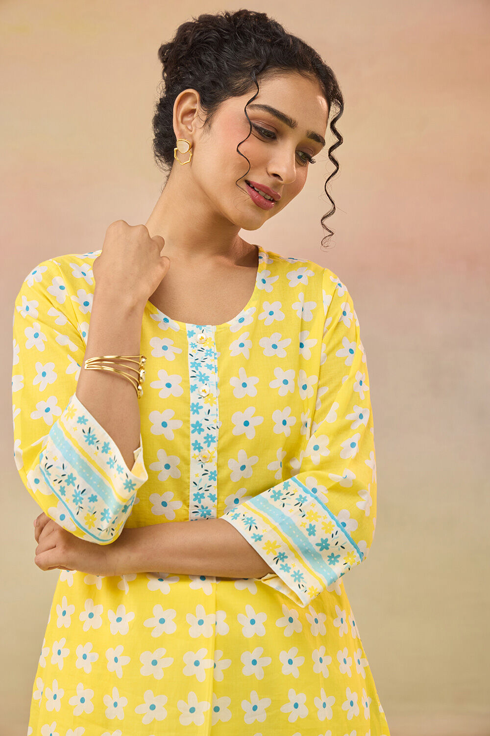 Yellow Screen Printed Pure Cotton Kurta image number null