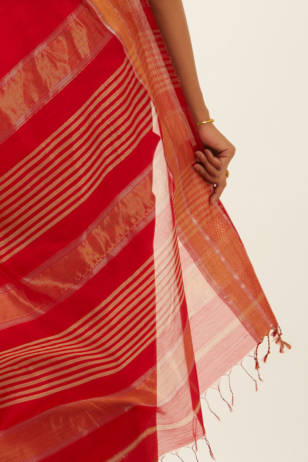Red Pure Silk Cotton Maheshwari Saree image number null