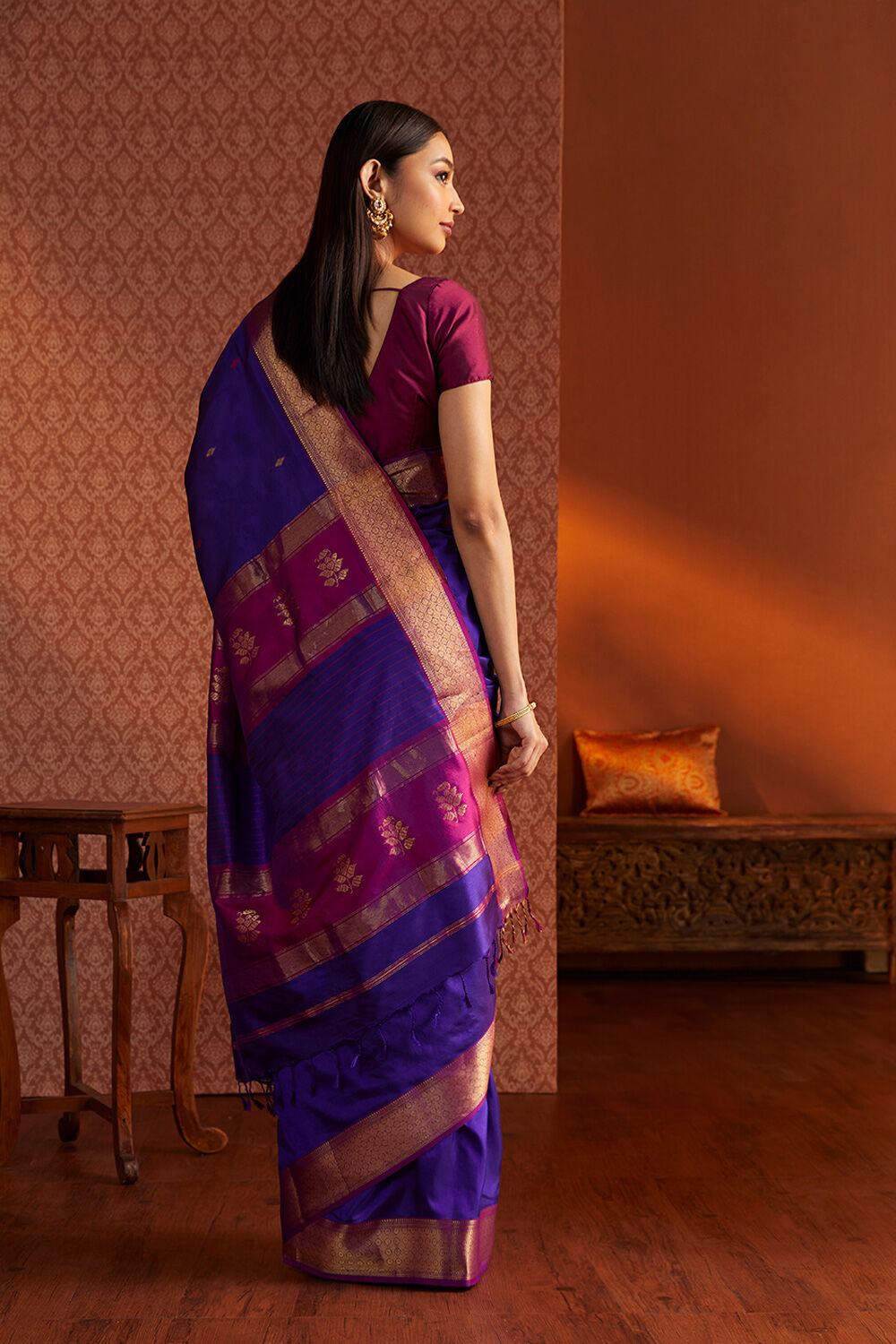 Purple Woven Silk Maheshwari Saree image number null