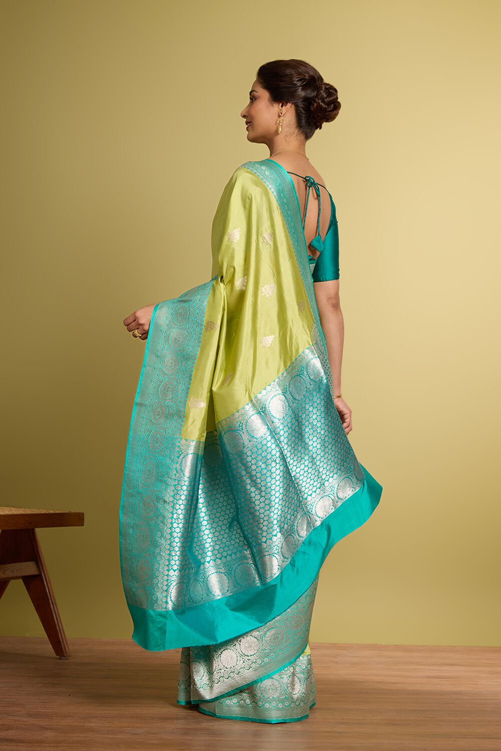 Light Green Pure Silk Kadwa Banarasi Saree image number null