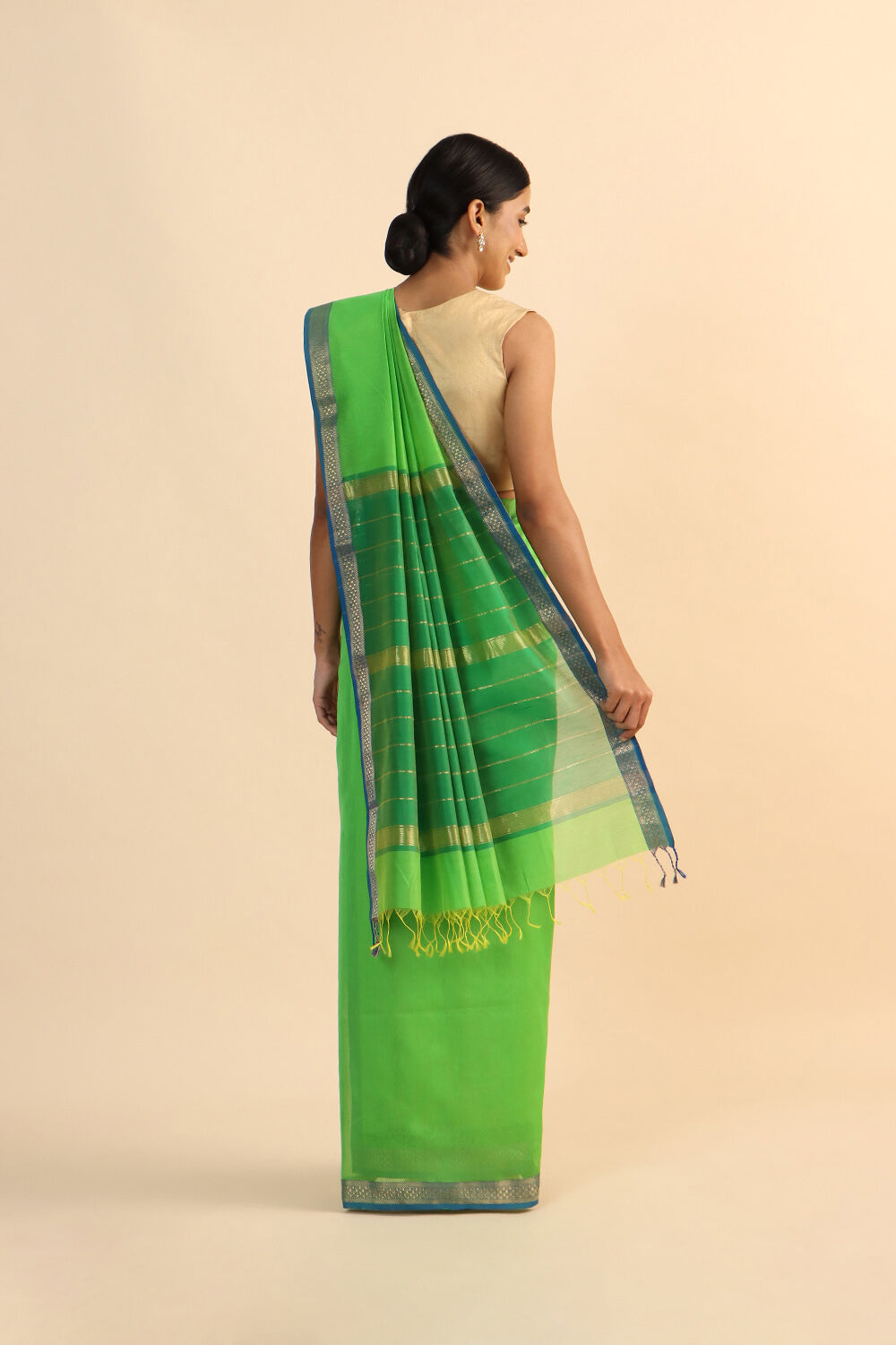 Green Pure Silk Cotton Maheshwari Saree image number null