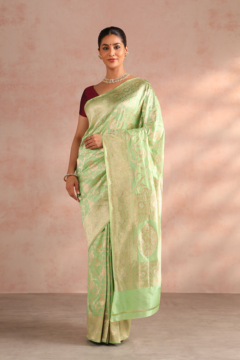 Green Pure Silk Woven Banarasi Saree image number null