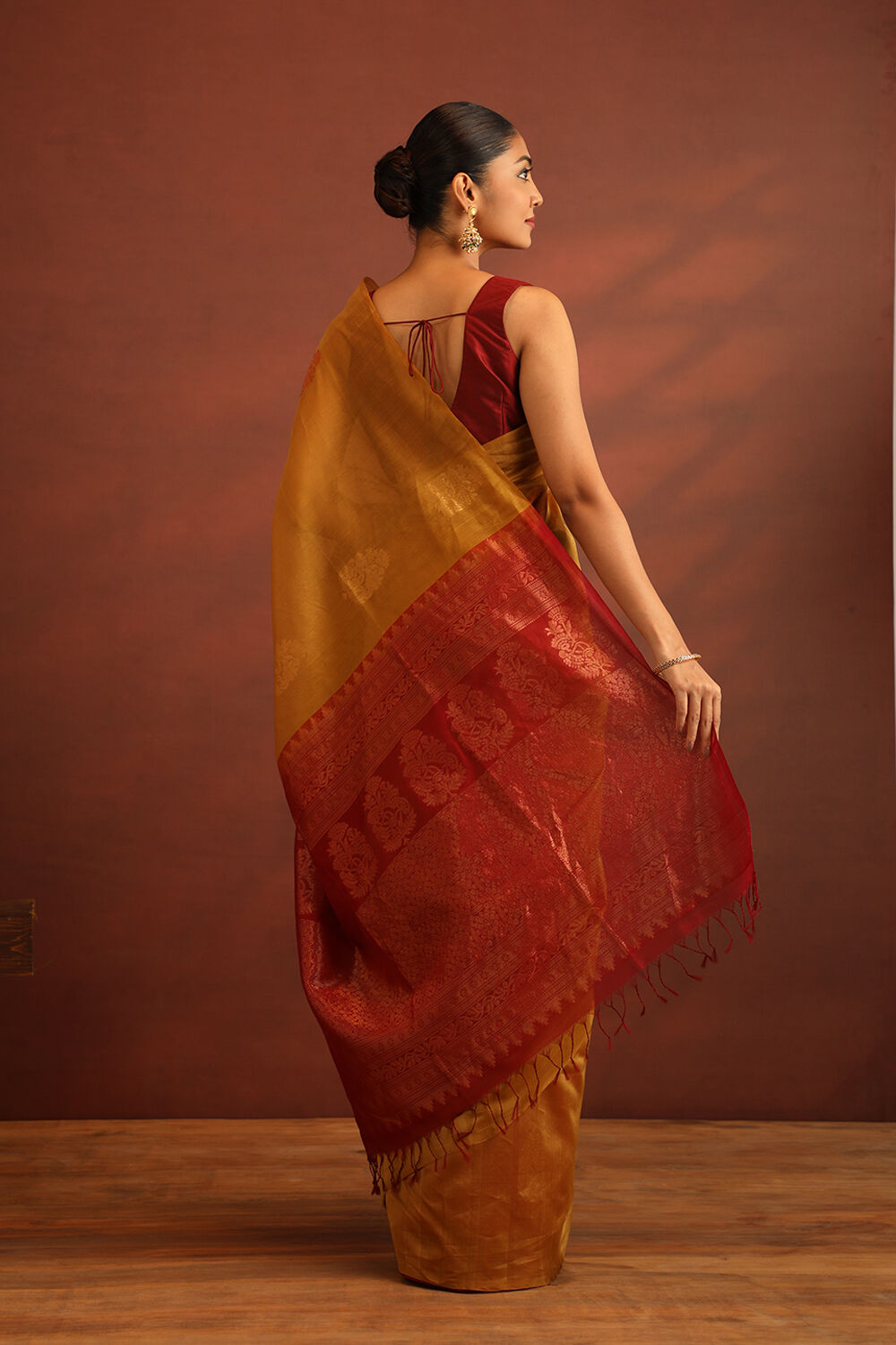 Brown South Pure Silk Cotton Woven Saree image number null