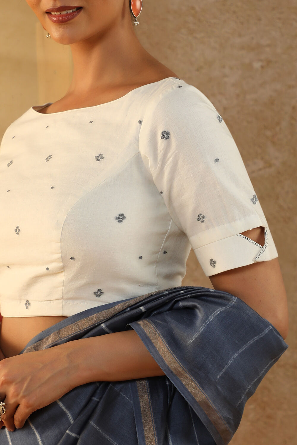 Off White Pure Cotton Jamdani Blouse image number null